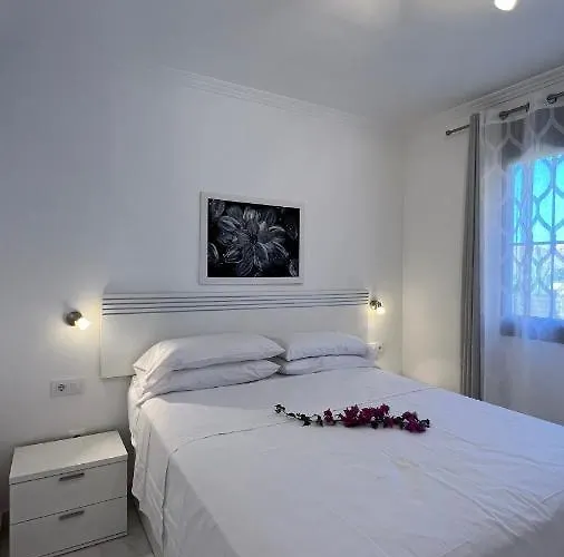 Splendid Star Tenerife Jacuzzi Pool Βίλα