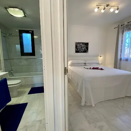 Splendid Star Tenerife Jacuzzi Pool