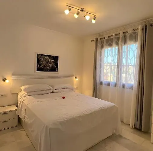 וילה Splendid Star Tenerife Jacuzzi Pool *