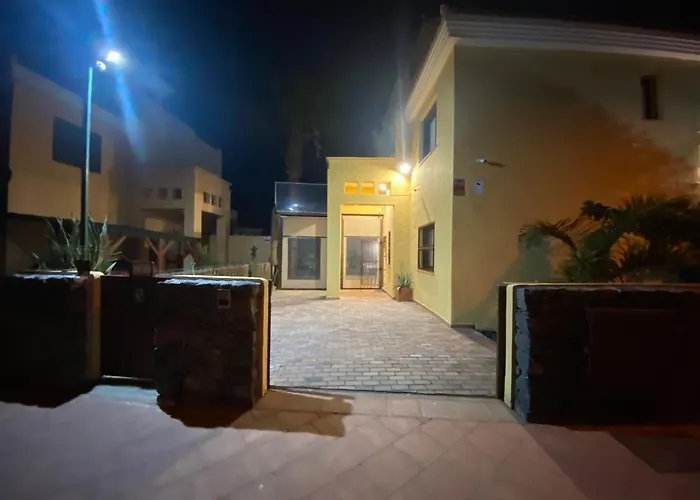 Villa Splendid Star Tenerife Jacuzzi Pool *